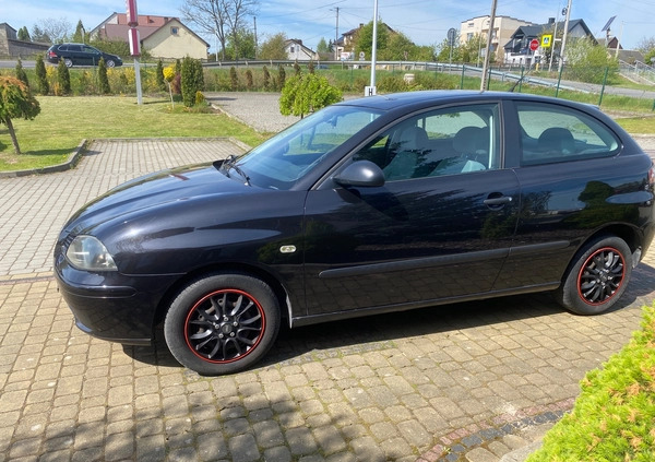 Seat Ibiza cena 5700 przebieg: 263329, rok produkcji 2002 z Kielce małe 211